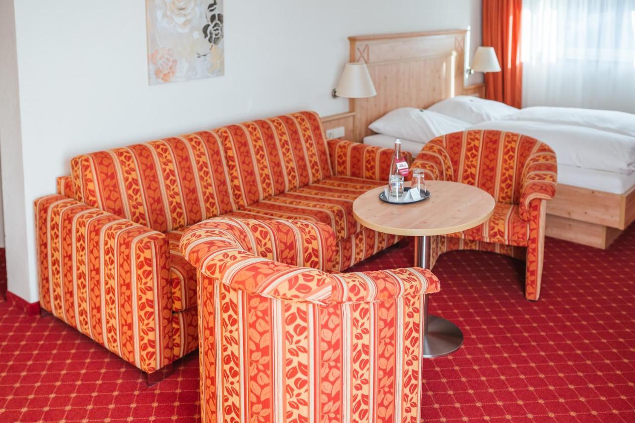 Hotel Waldeck Mit Restaurant "Florian'S" Feldberg  Εξωτερικό φωτογραφία