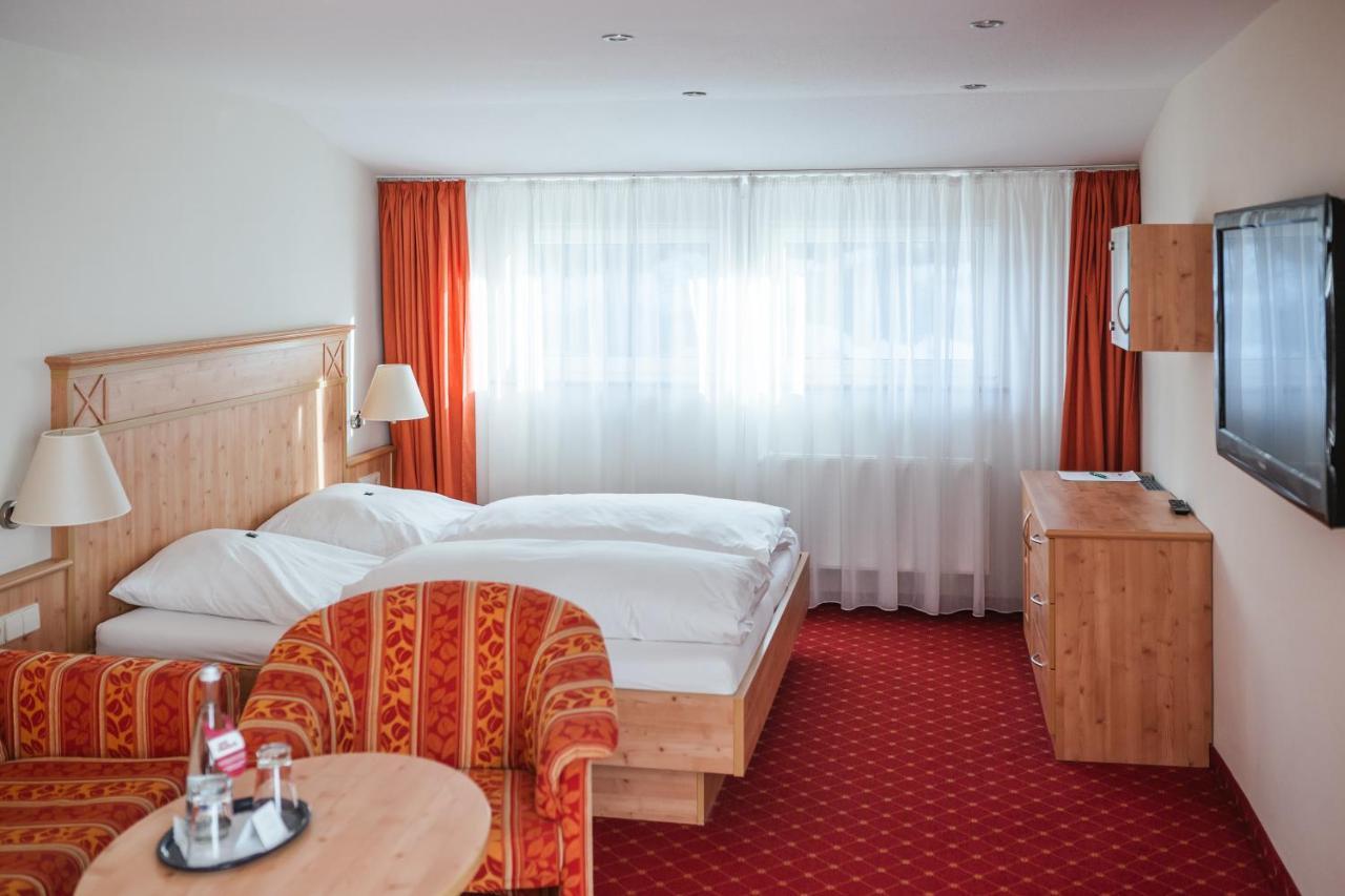 Hotel Waldeck Mit Restaurant "Florian'S" Feldberg  Εξωτερικό φωτογραφία