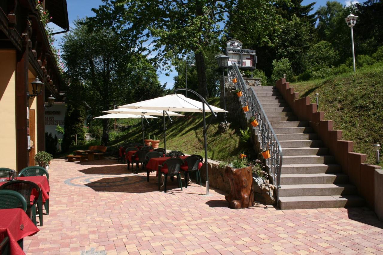 Hotel Waldeck Mit Restaurant "Florian'S" Feldberg  Εξωτερικό φωτογραφία